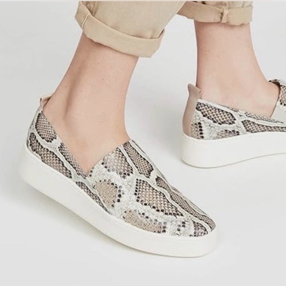 Vince Saxon 2 Woman’s Slip-On Snake Print Sneakers Size 7.5